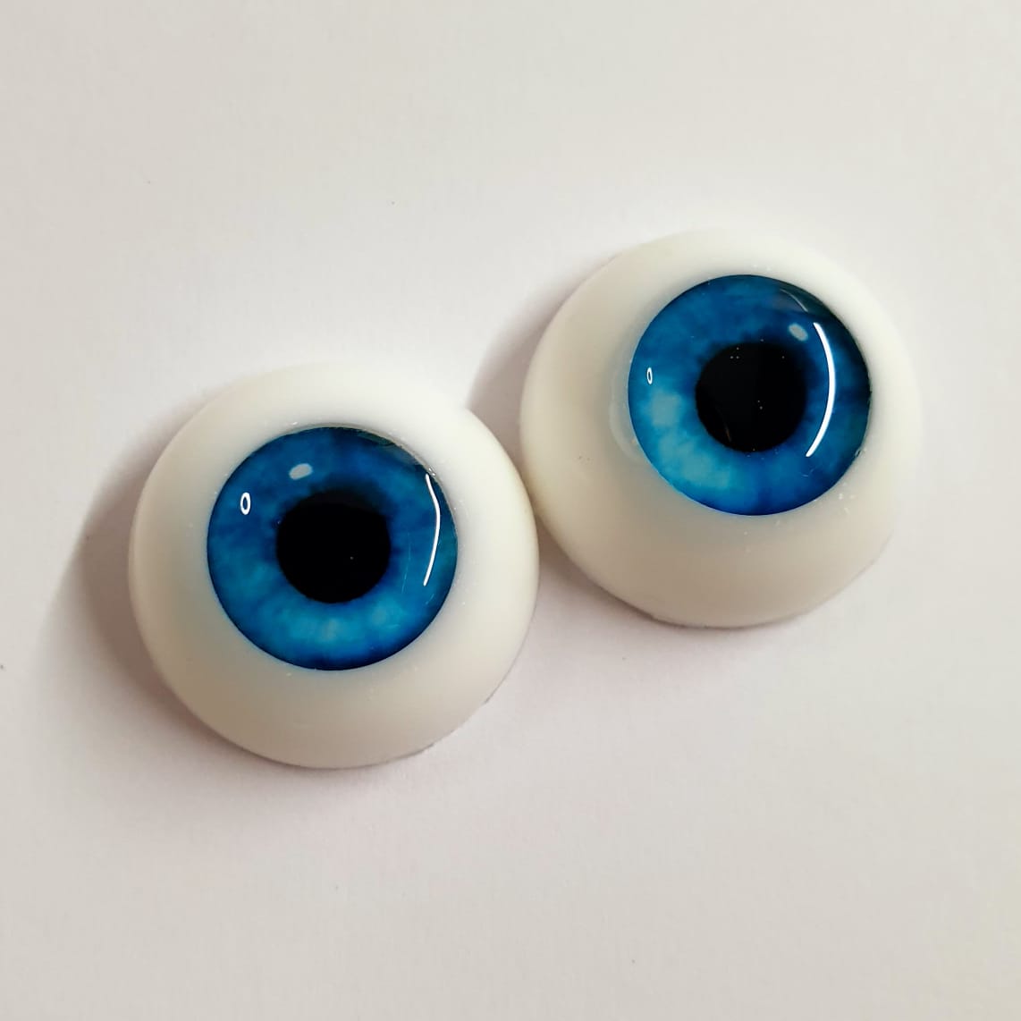 Olhos realistas azul safira 22mm. Cores exclusivas e raras 